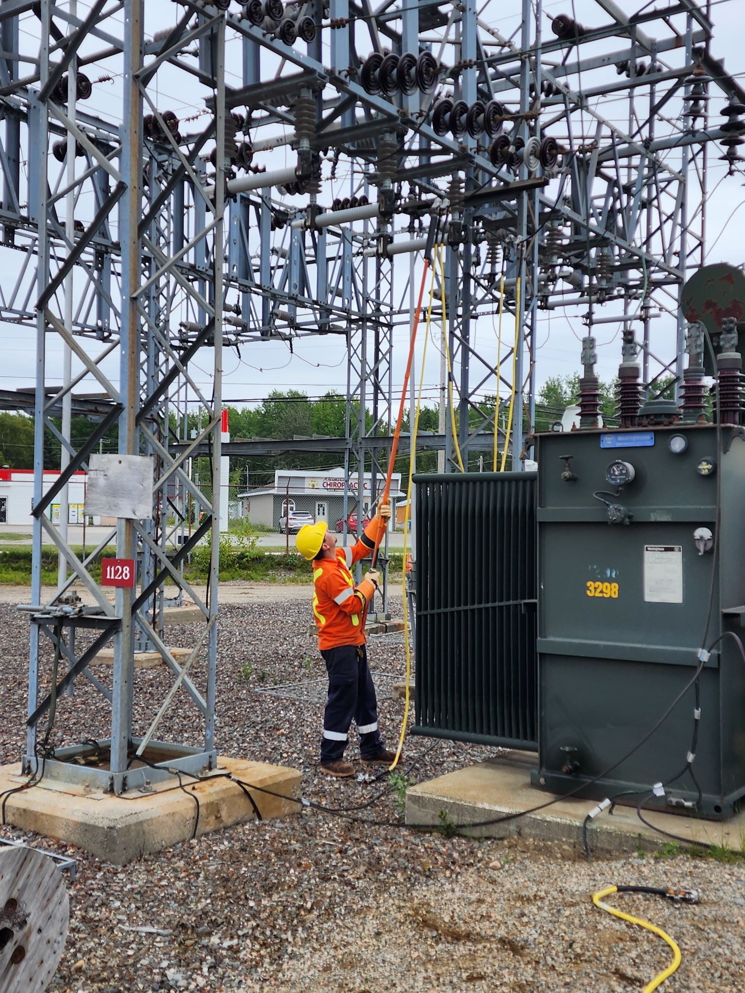 Veteran Electric crew working